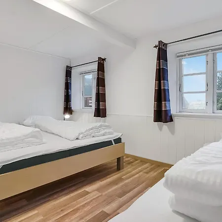 2 Bedroom Cozy In *